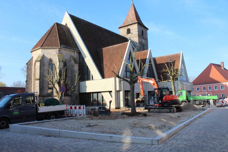 Neugestaltung des Kirchplatzes in Ornbau